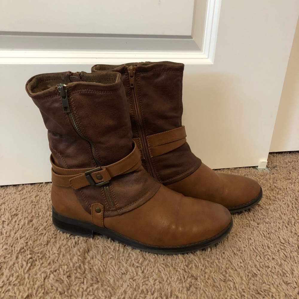 Bare Traps Brown Boots